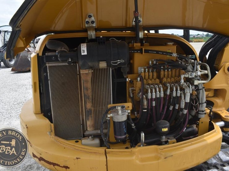 2019-caterpillar-305e2-cr-image-35