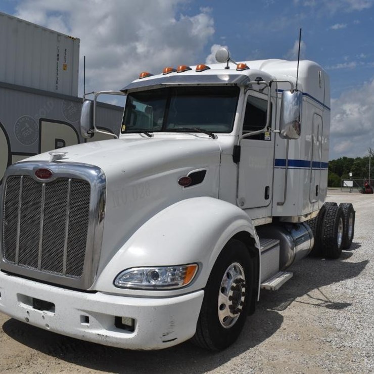 2012 PETERBILT 386