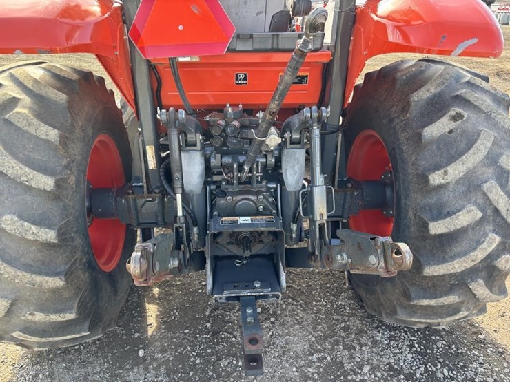 2018-kubota-m5-111d-image-9