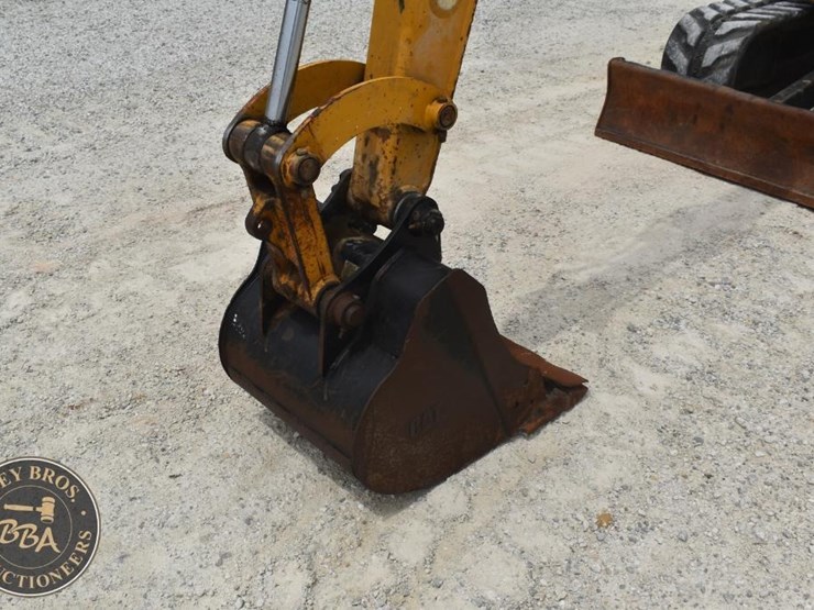 2016-caterpillar-305e2-cr-image-9