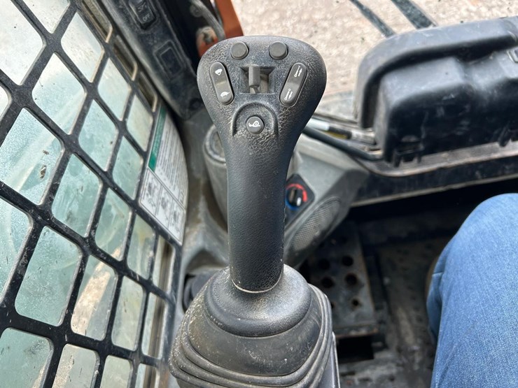 2018-bobcat-t590-image-25