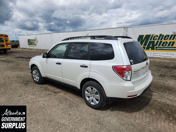 2011-subaru-forester-image-3