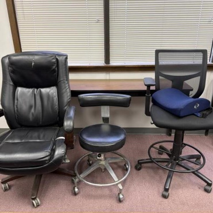 (3) Office Chairs