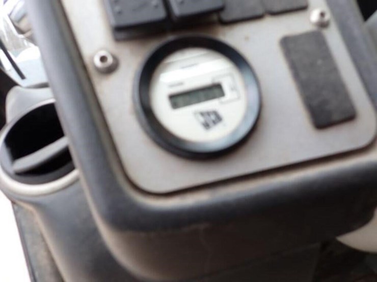 2010-jcb-510-56-image-12
