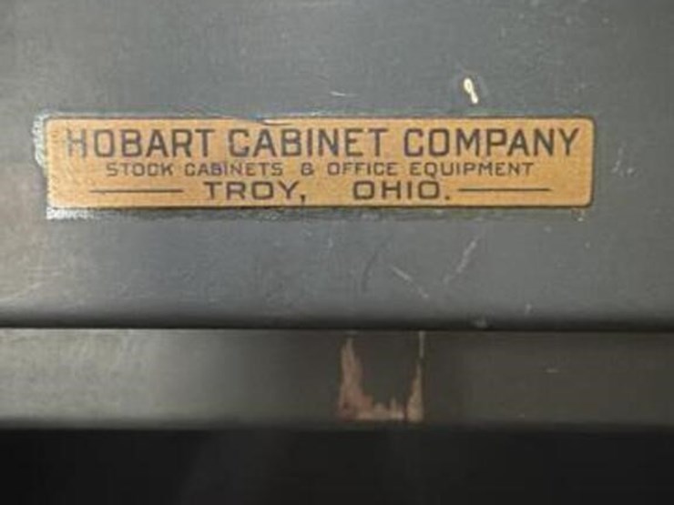 metal-storage-cabinet-31-x-19-x-72-inches-image-3