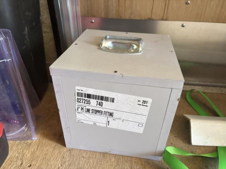 mueller-4–6in-gas-line-tapping-&-stopping-trailer-image-69