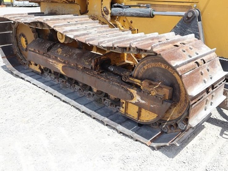 2019-deere-650k-lgp-image-15