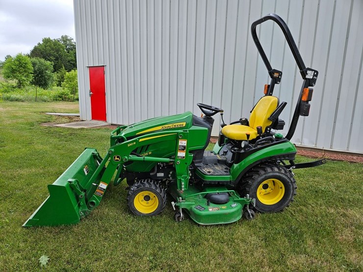 john-deere-1025r-image-2