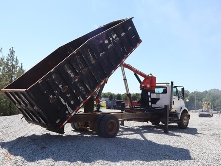 2010-international-transtar-8000-image-5