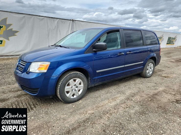 2010-dodge-grand-caravan-se-image-1