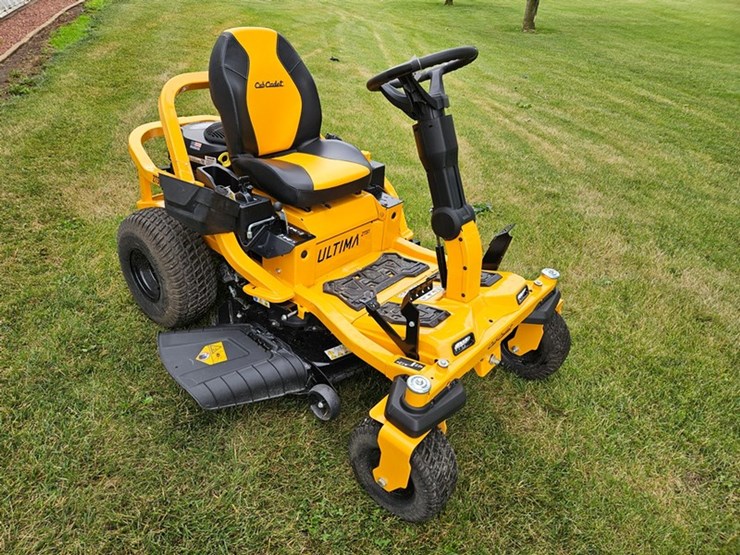 #311-•-cub-cadet-ultima-zts1-zero-turn-mower-image-7
