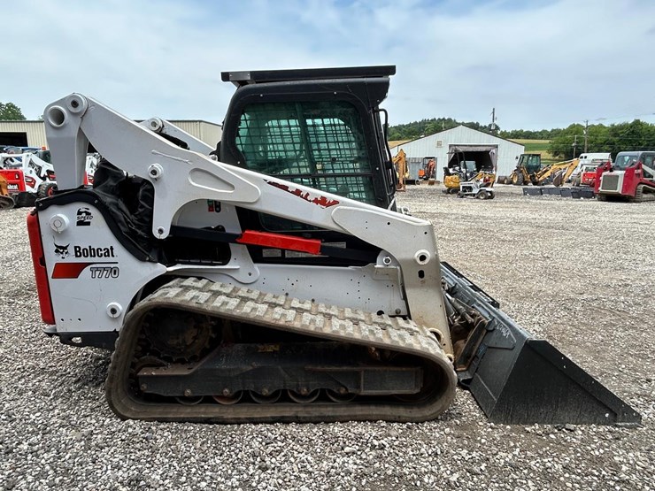 2019-bobcat-t770-image-5