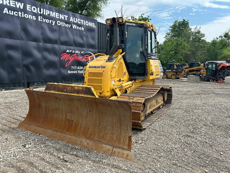 2016-komatsu-d39pxi-24-image-8