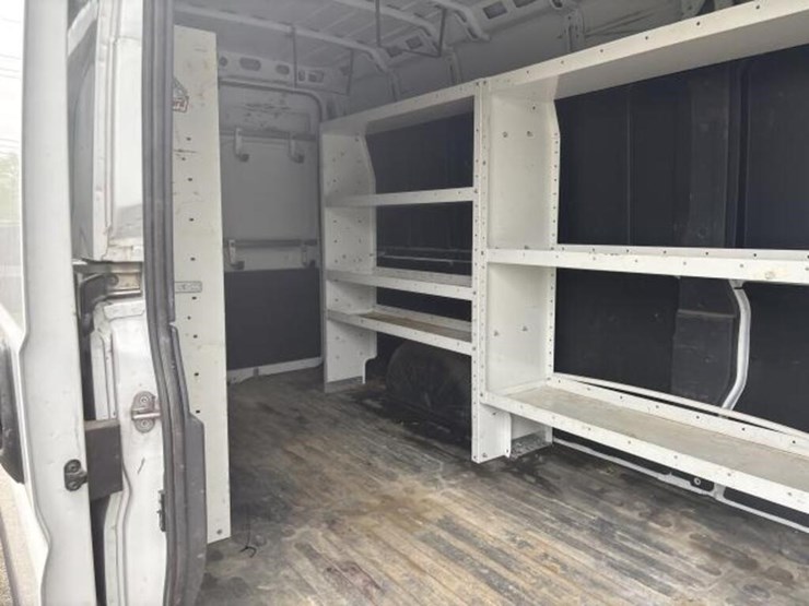 2023-dodge-3500-image-15