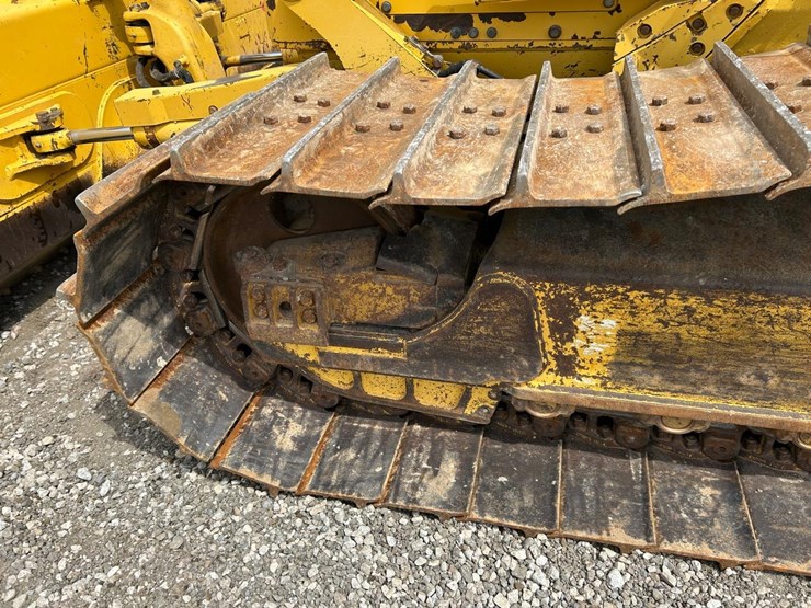 2016-komatsu-d39pxi-24-image-18