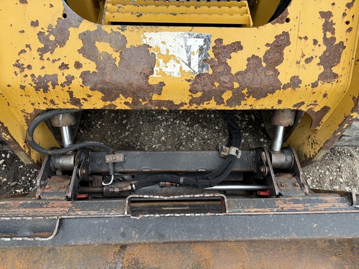 2018-caterpillar-279d-image-10