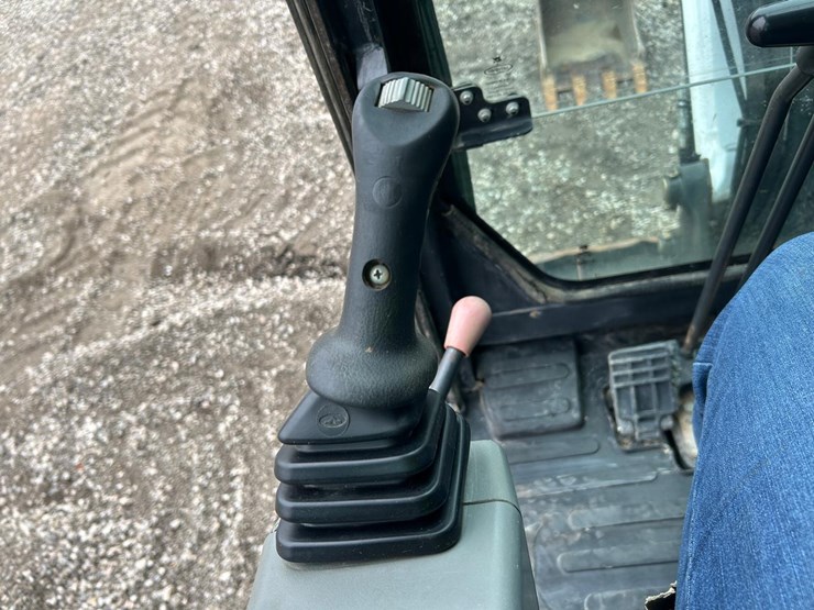 2016-bobcat-e26-image-25