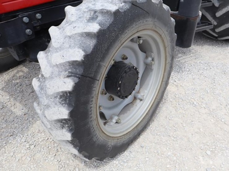2005-massey-ferguson-5460-image-27