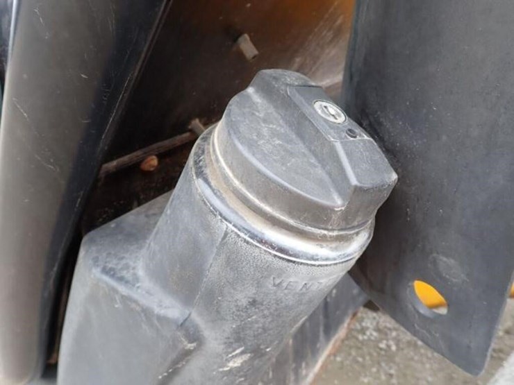 2010-jcb-510-56-image-87