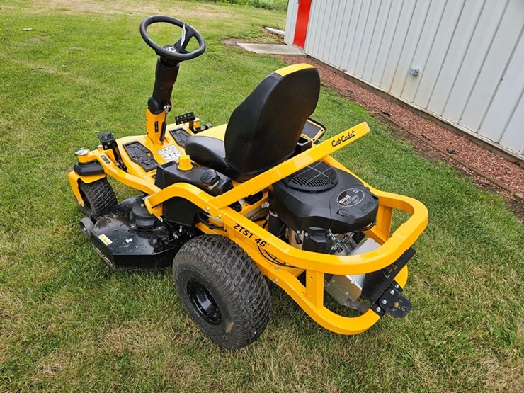 #311-•-cub-cadet-ultima-zts1-zero-turn-mower-image-3