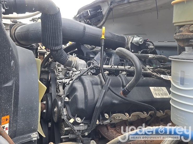 2019-ford-f750-xl-image-40