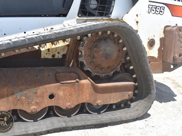2019-bobcat-t595-image-26