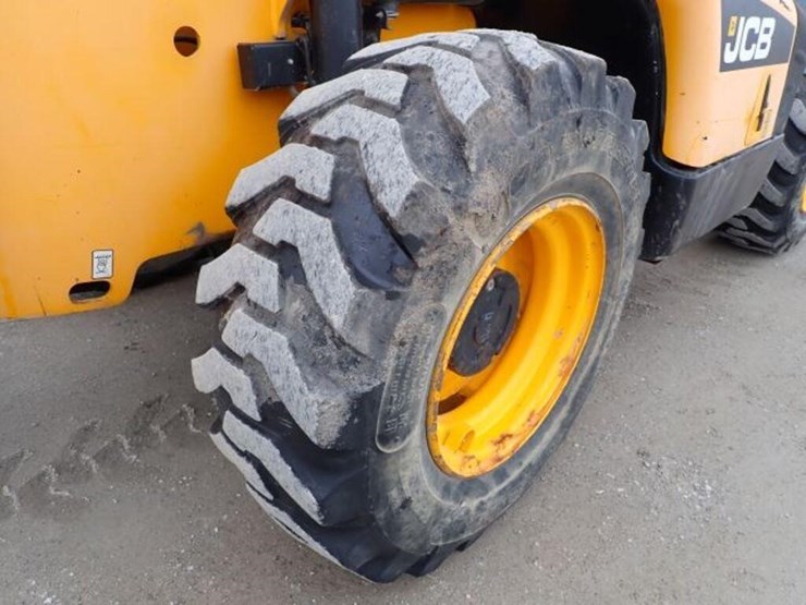 2010-jcb-510-56-image-75