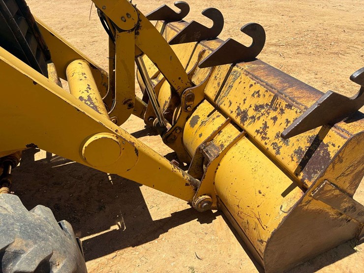 caterpillar-416c-image-20