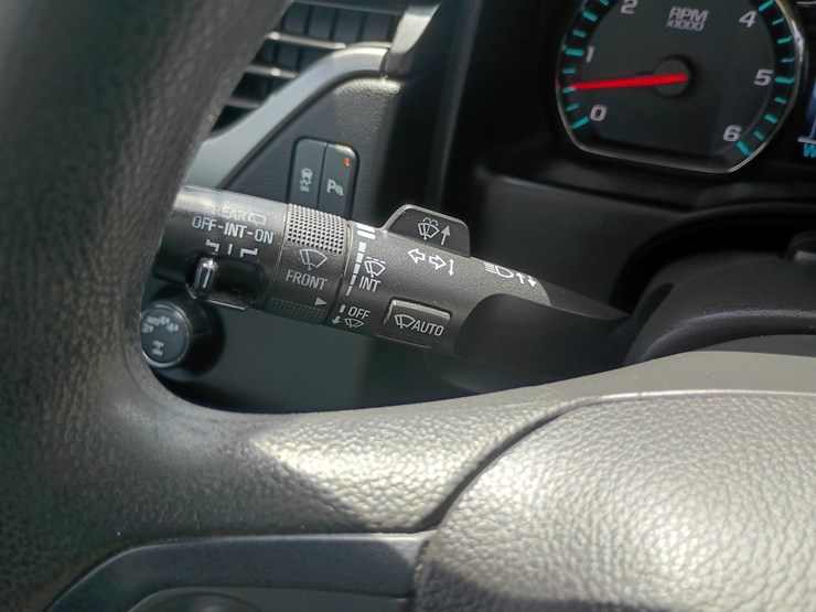 2018-chevrolet-tahoe-image-46