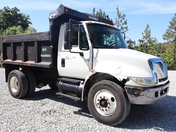 2005-international-durastar-4300-image-7