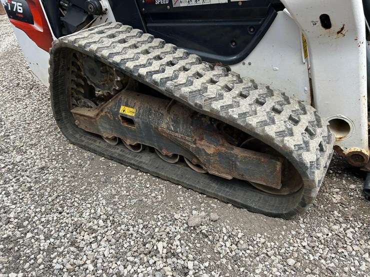 2020-bobcat-t76-image-12