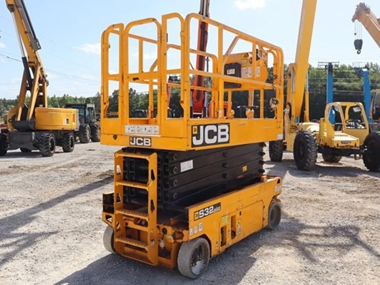 2018-jcb-s3246e-image-5
