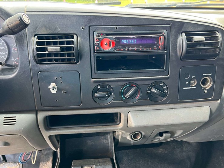 2005-ford-f250-image-26