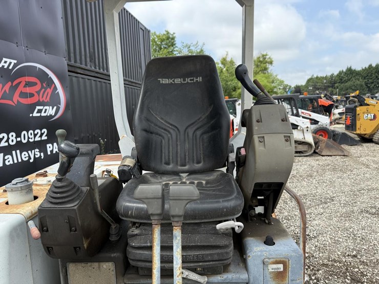 takeuchi-tb135-image-18