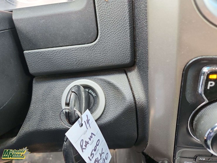 2014-dodge-1500-image-21