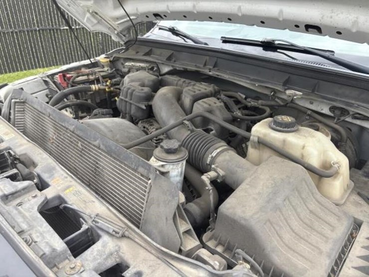 2015-ford-f250-xl-image-21
