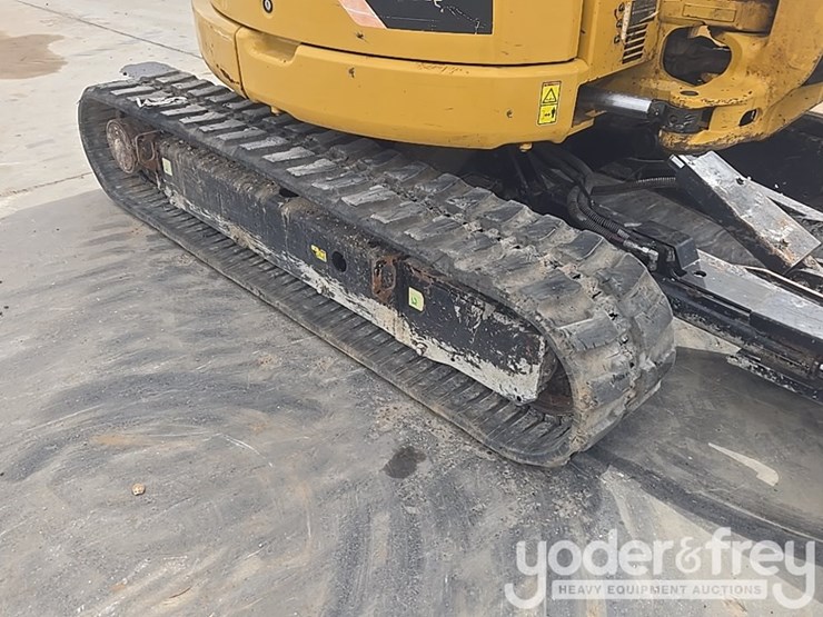 2016-cat-304e2-image-14