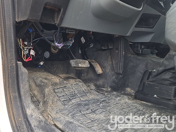 2019-ford-f750-xl-image-47