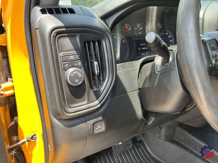 2019-chevrolet-silverado-pickup-truck-image-62