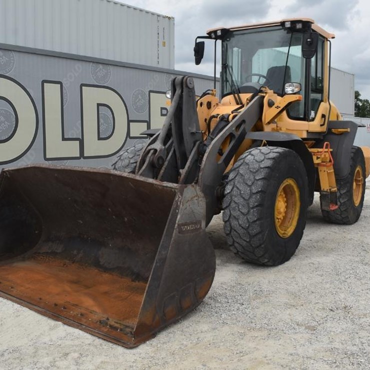 2019 VOLVO L90H