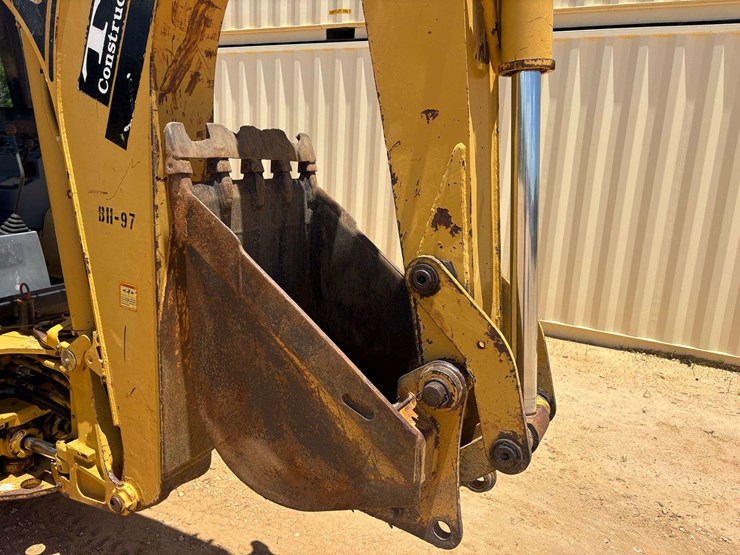 caterpillar-416c-image-29