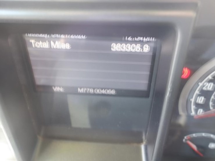 #538-•-2019-mack-pi64t-day-cab-truck-image-32