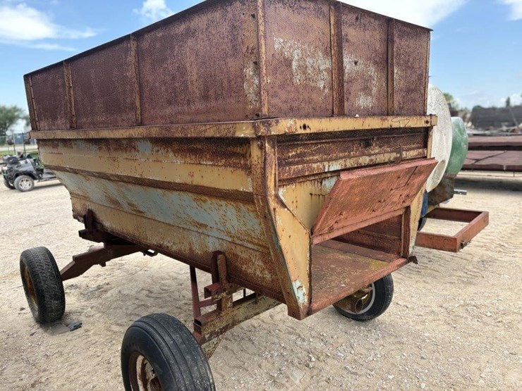 l2---pull-behind-grain-wagon-image-4
