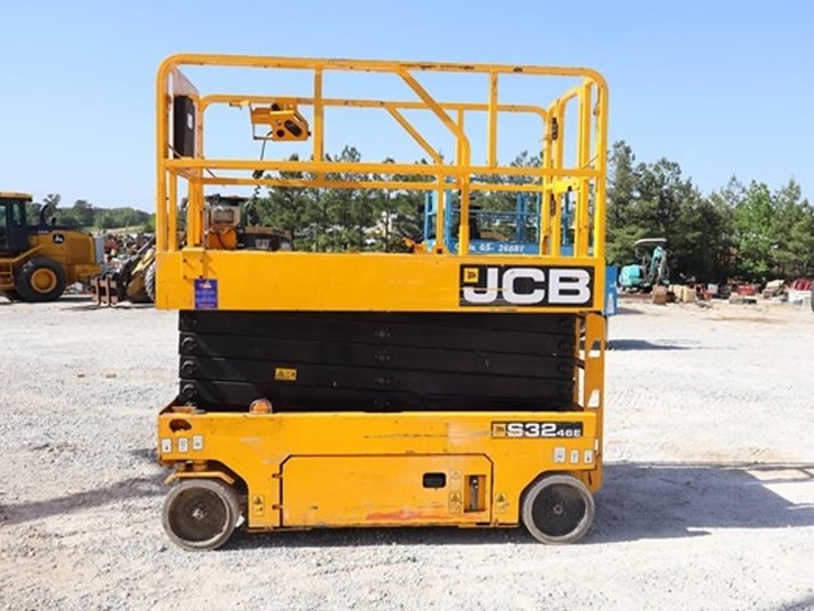 2018-jcb-s3246e-image-2