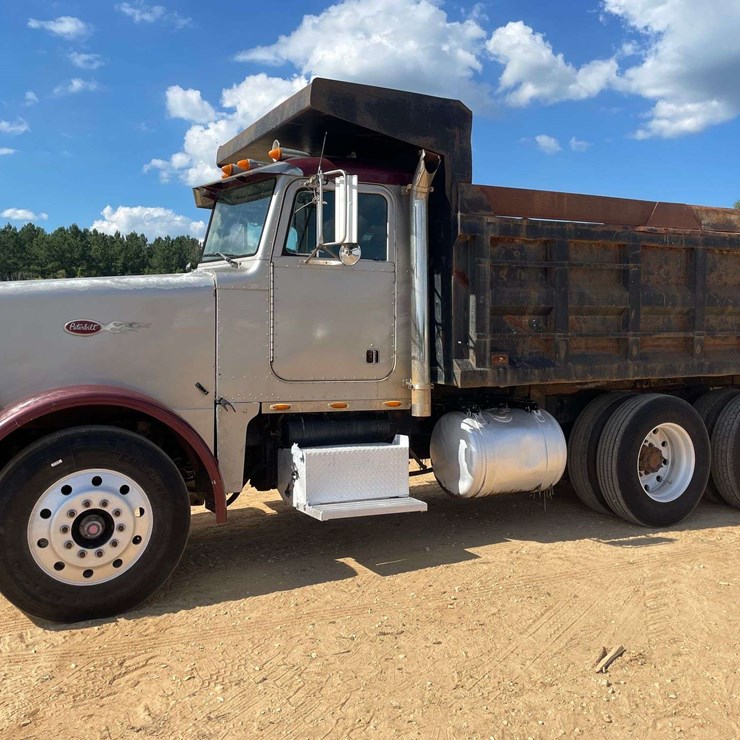 1994 PETERBILT 567