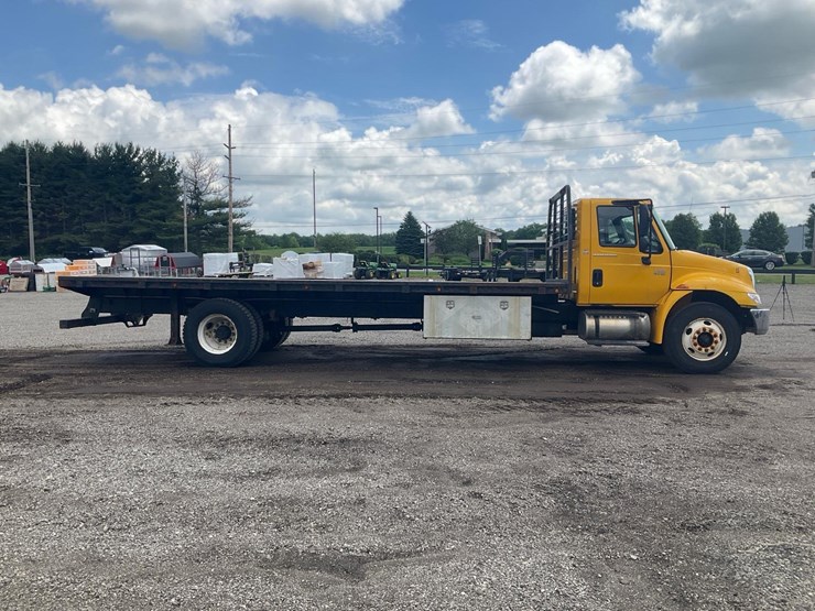 2007-international-durastar-4300-image-4