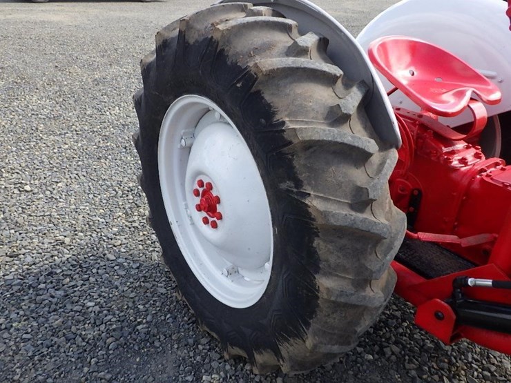 ford-tractor-image-27