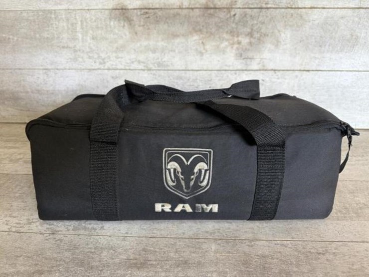 ram-truck-emergency-kit-image-5