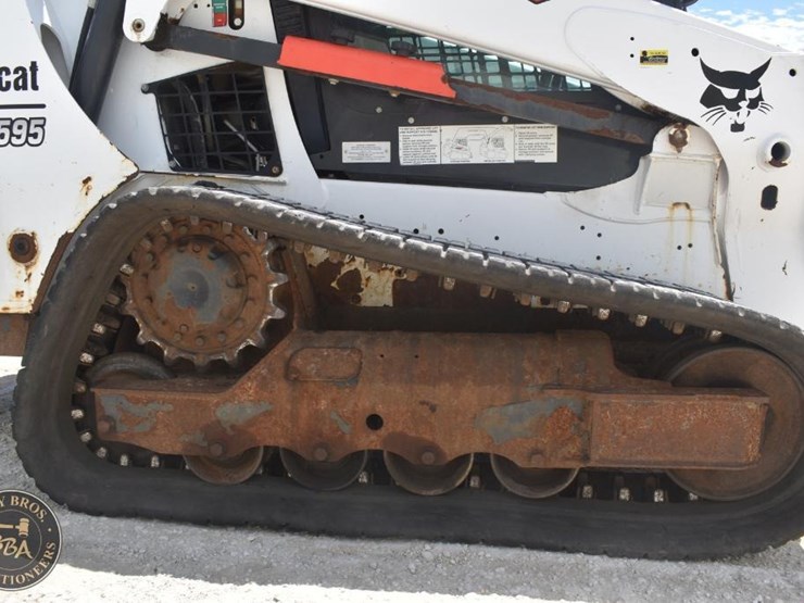 2019-bobcat-t595-image-40