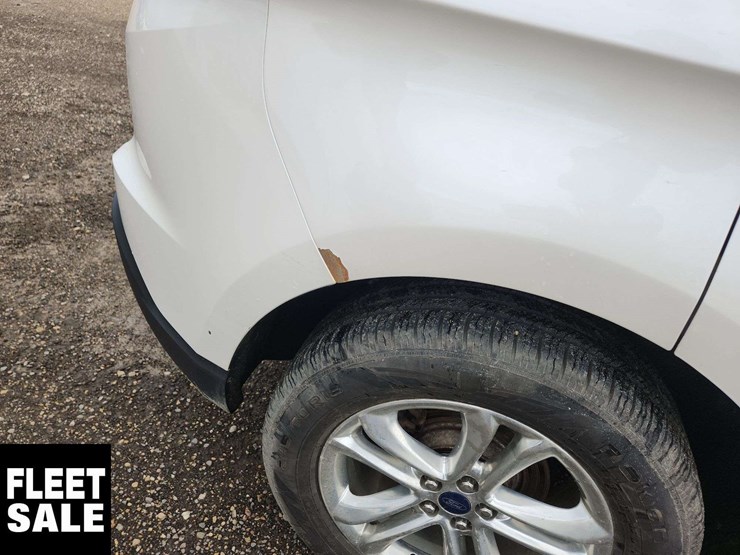 2016-ford-edge-sel-image-28